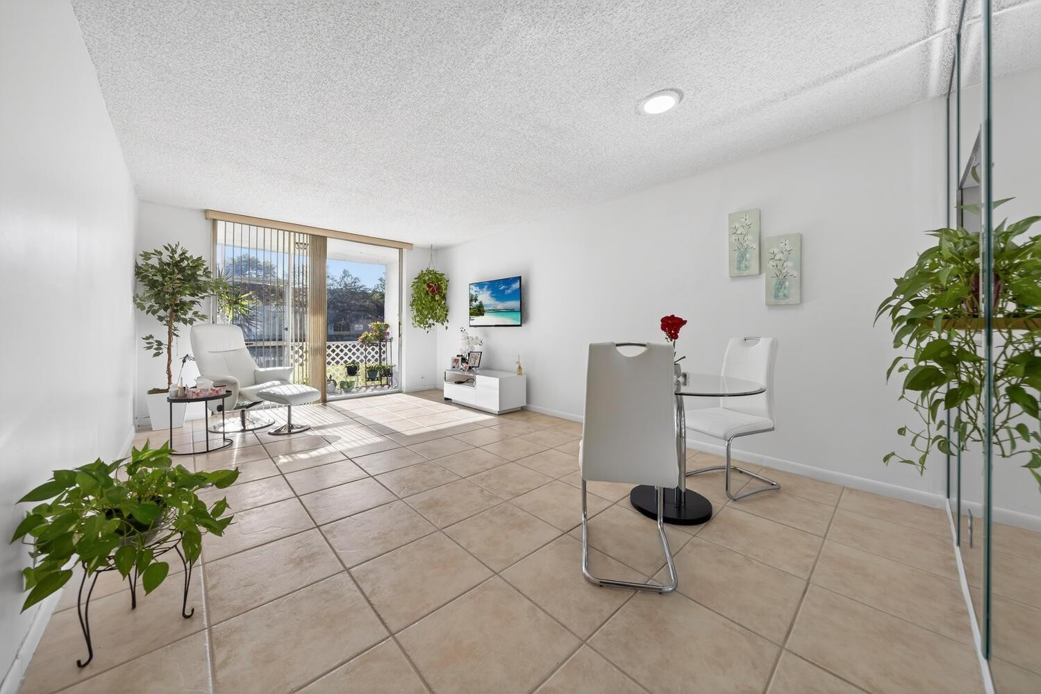 Sunrise Lakes Phase III - Residential