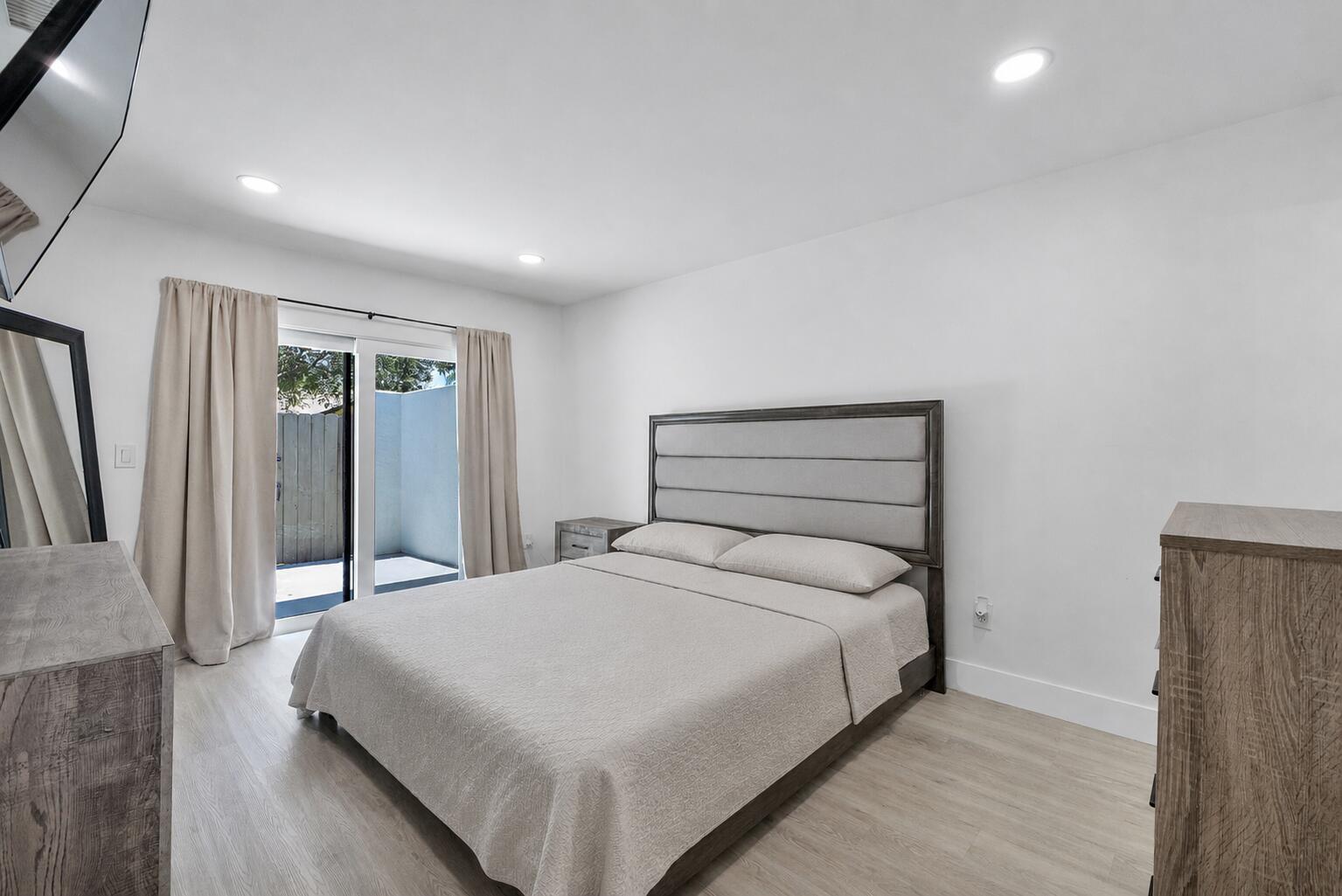 SANDALFOOT COVE SEC 10 - Residential