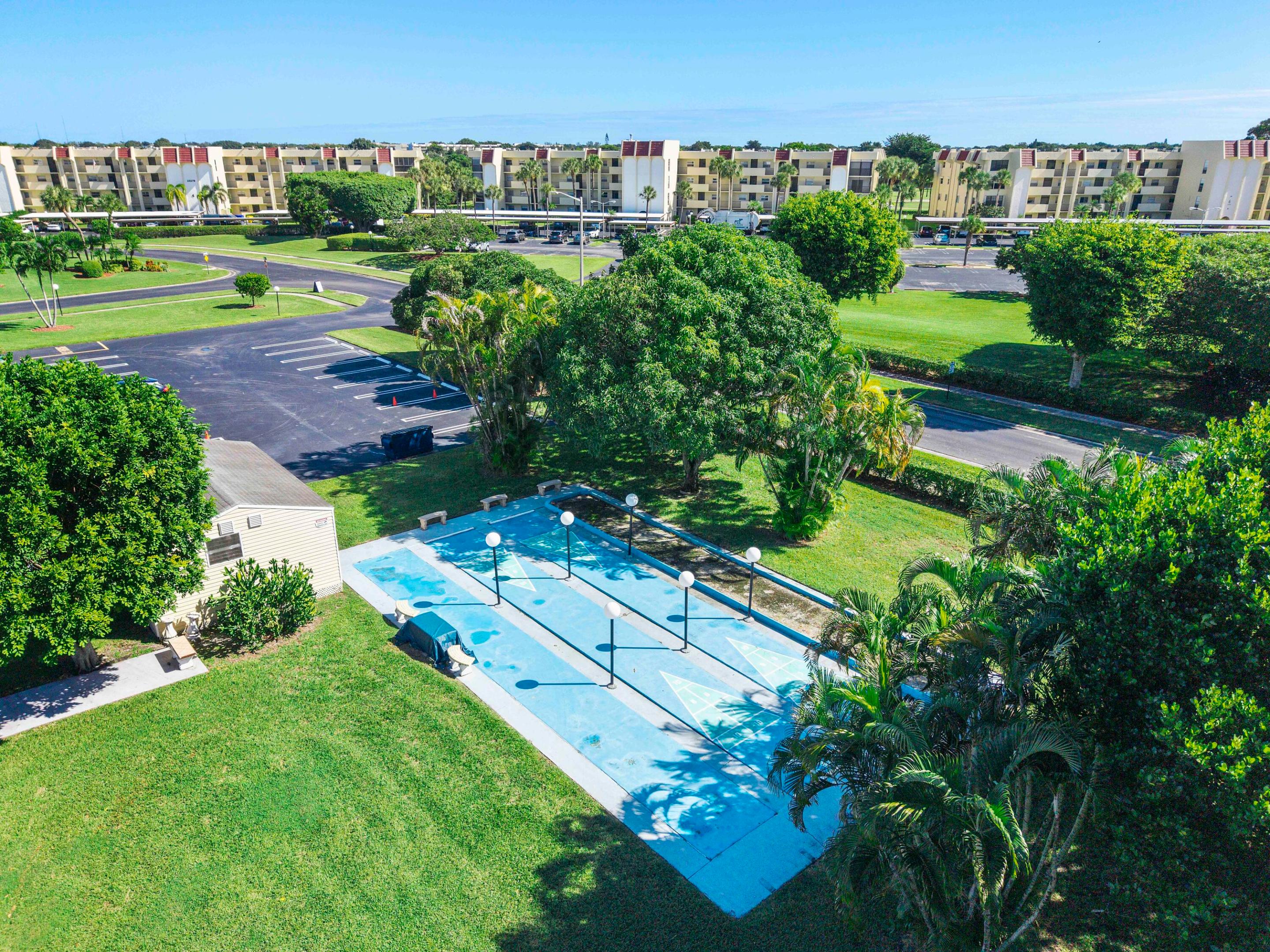 SANDALFOOT COVE SEC 10 - Residential
