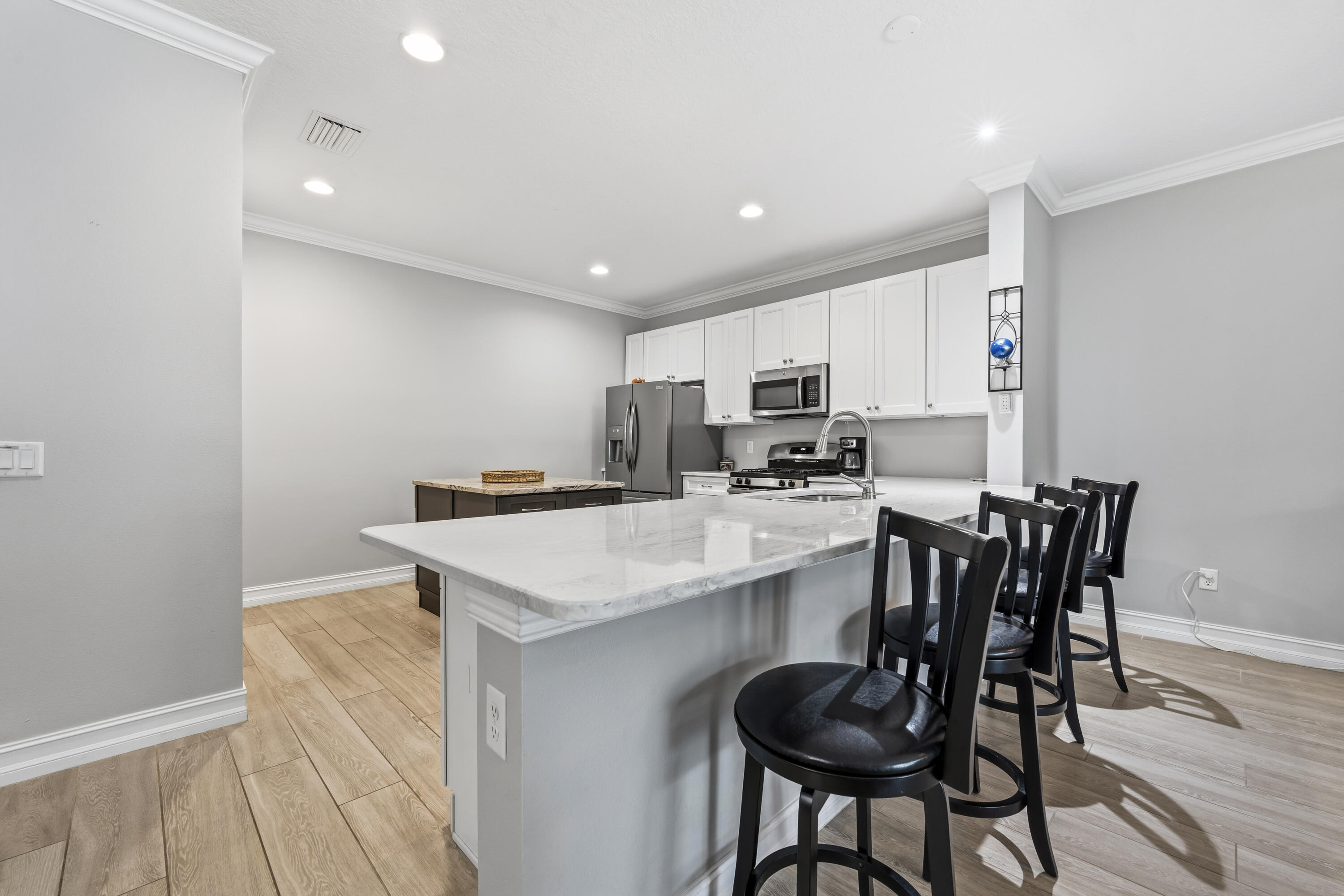 ST. ANDREWS TOWNHOMES - Residential