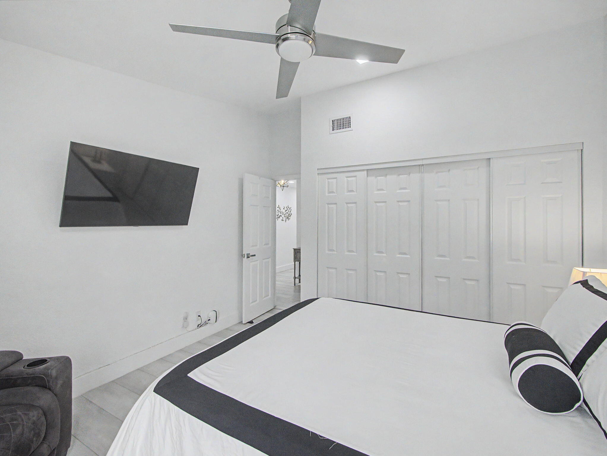 BOCA DELRAY I-III CONDO S FILED IN OR3857P483,4 - Residential