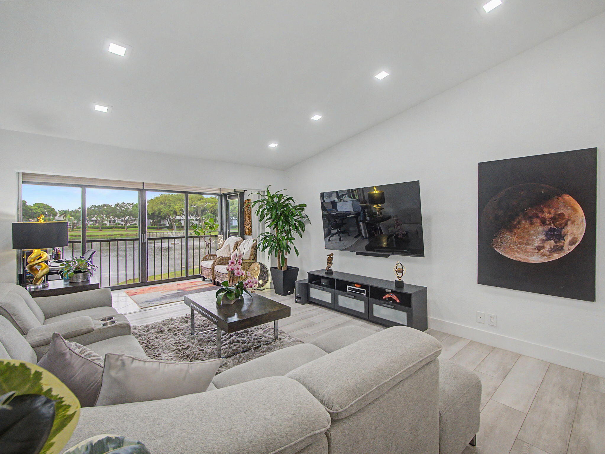 BOCA DELRAY I-III CONDO S FILED IN OR3857P483,4 - Residential