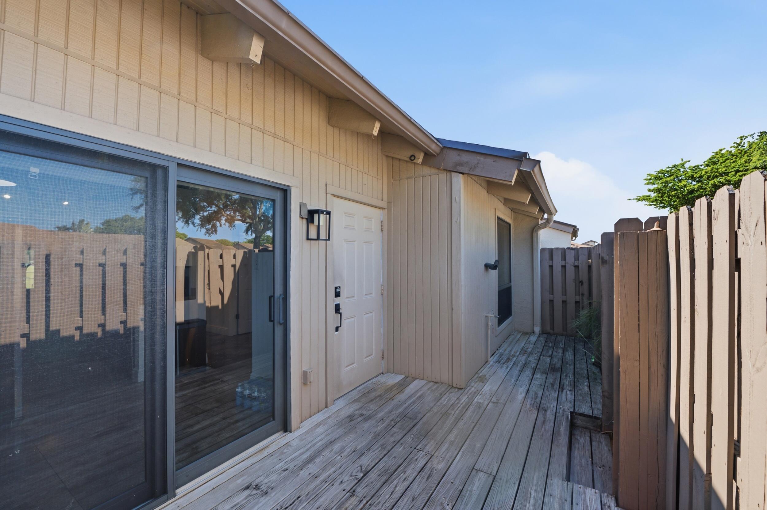 ARROWHEAD GOLF & TENNIS CLUB - Residential Lease