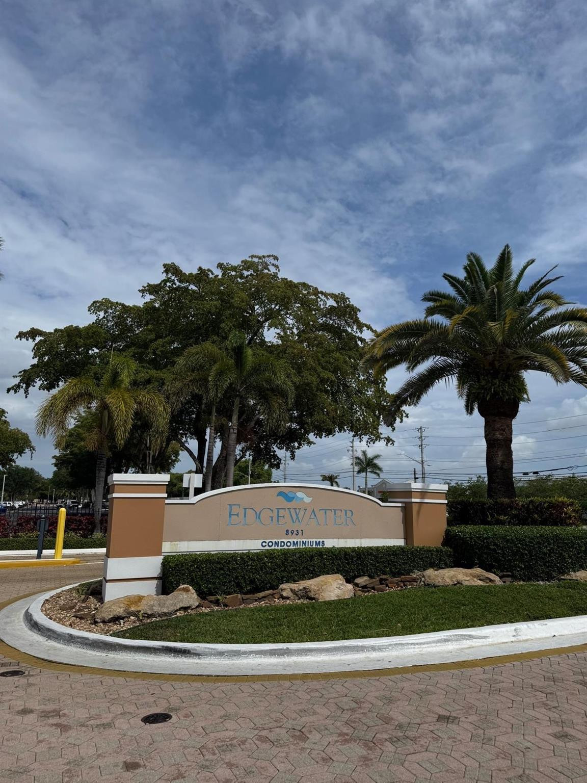 EDGEWATER CONDO - Residential Lease