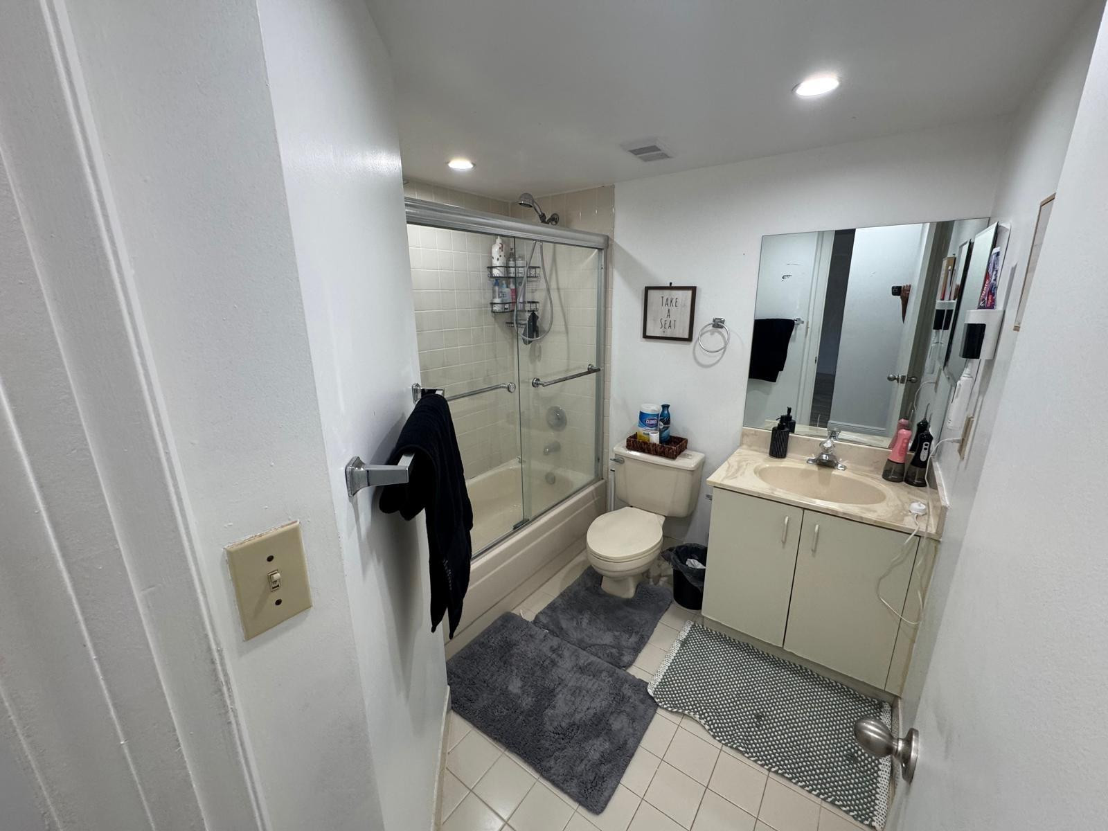 EDGEWATER CONDO - Residential Lease