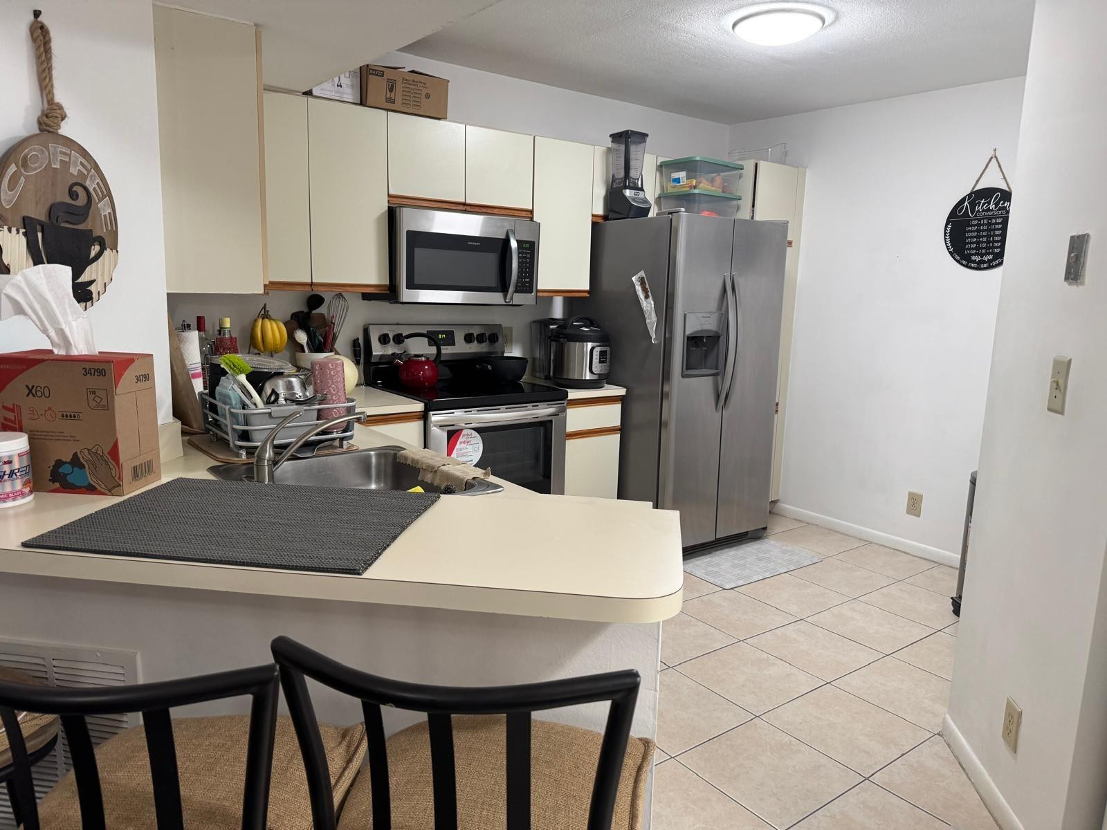 EDGEWATER CONDO - Residential Lease