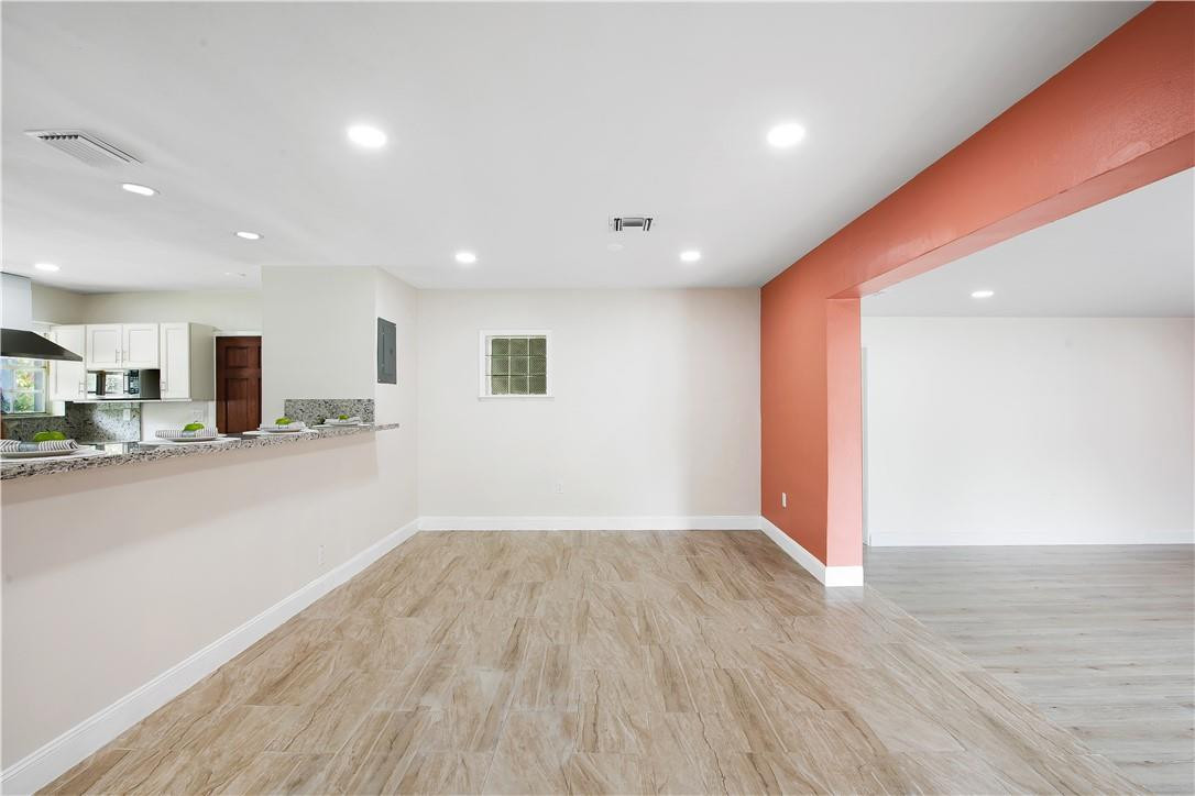 Plantation Sunrise Height - Residential