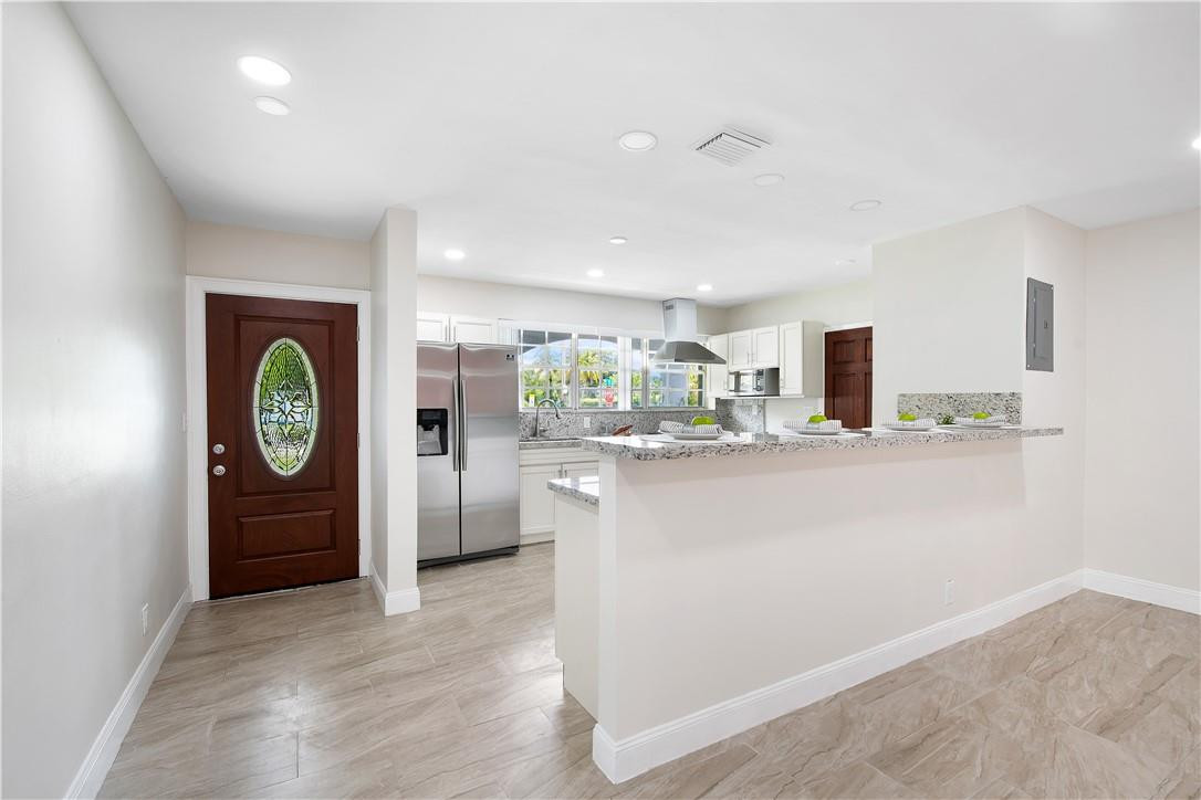 Plantation Sunrise Height - Residential