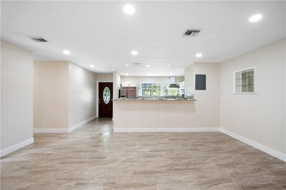 Plantation Sunrise Height - Residential