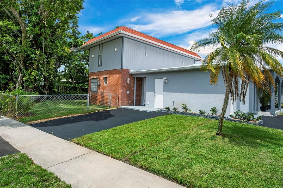 Plantation Sunrise Height - Residential