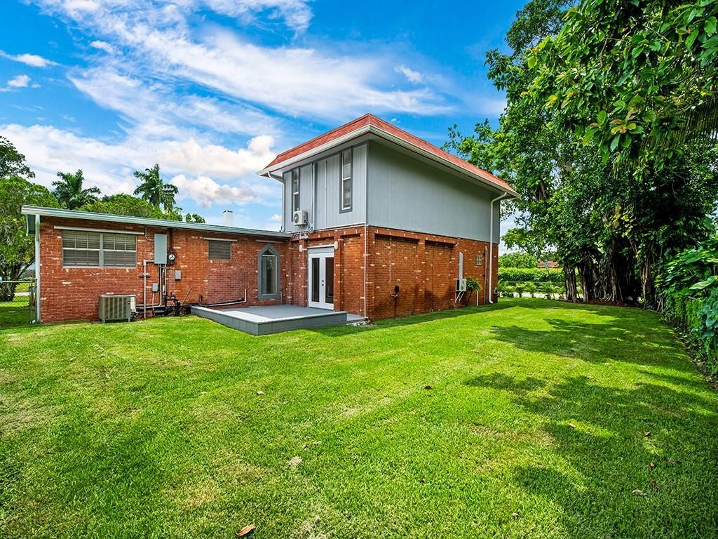 Plantation Sunrise Height - Residential