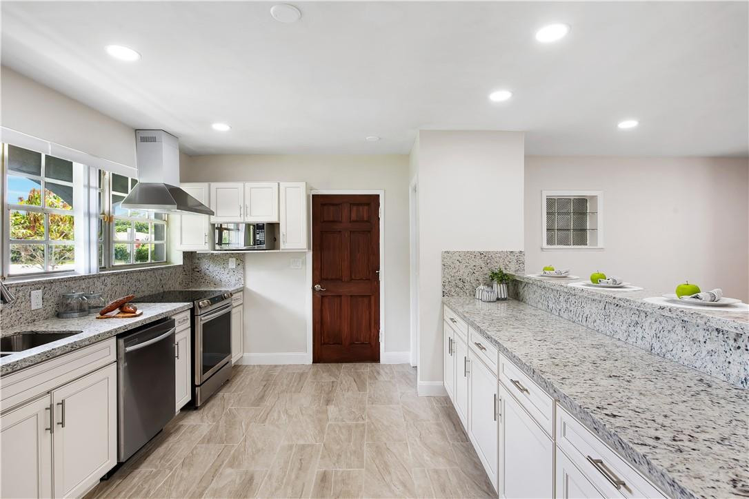 Plantation Sunrise Height - Residential