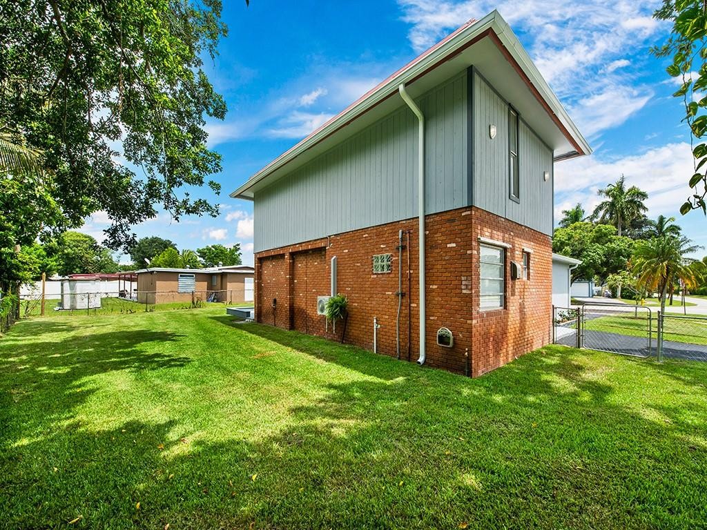 Plantation Sunrise Height - Residential