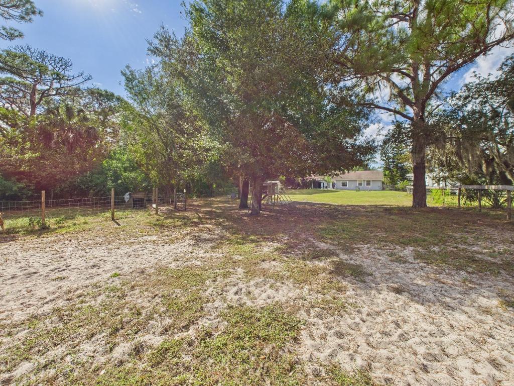 SUN N LK LP UNIT 15 - Residential