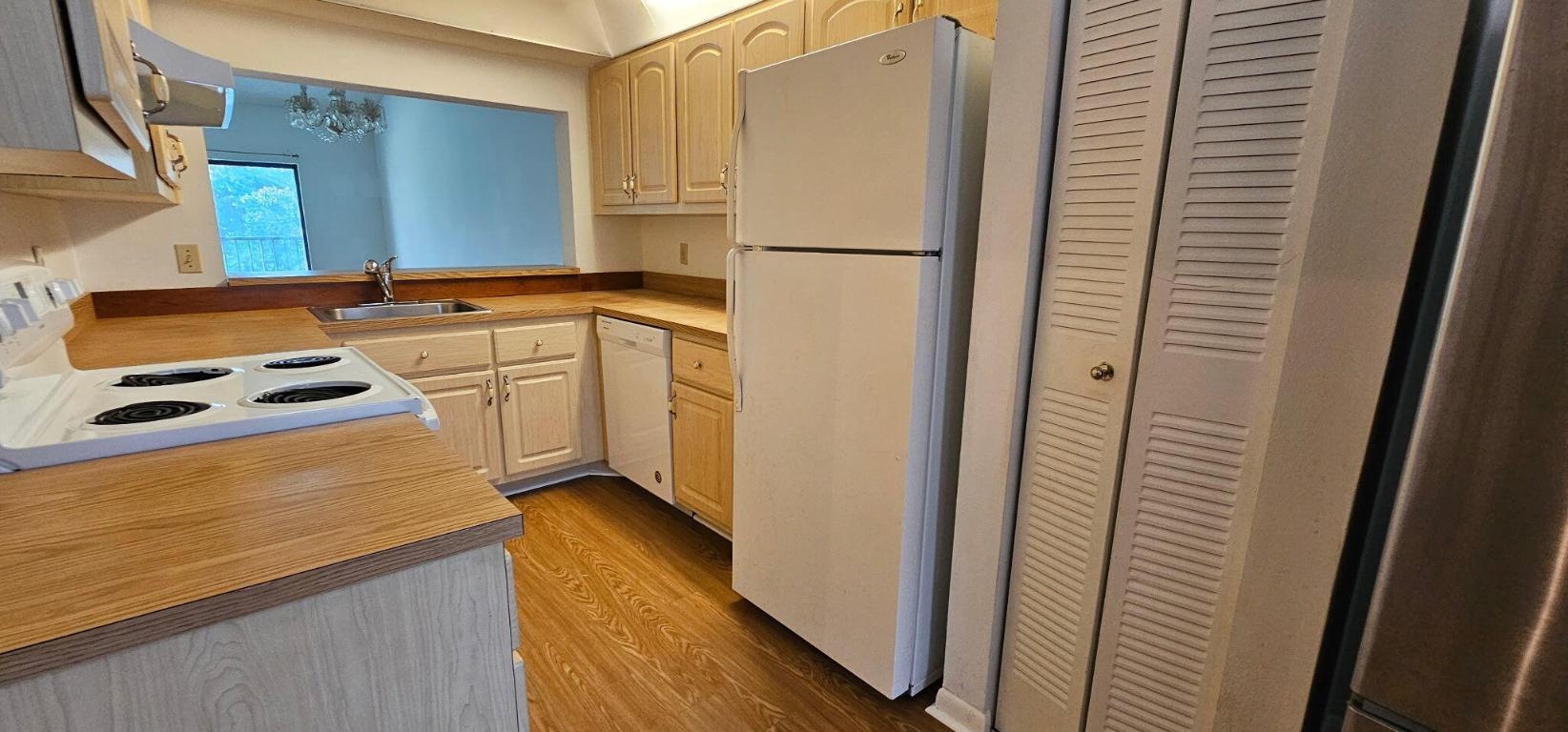 GARDENS OF WILLOW BEND CONDOS - Residential Lease