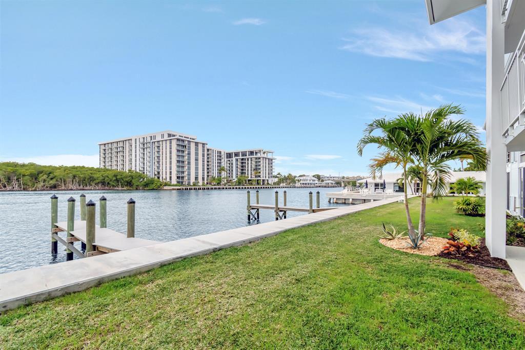 QUEENS COVE HOUSE CONDO - Residential
