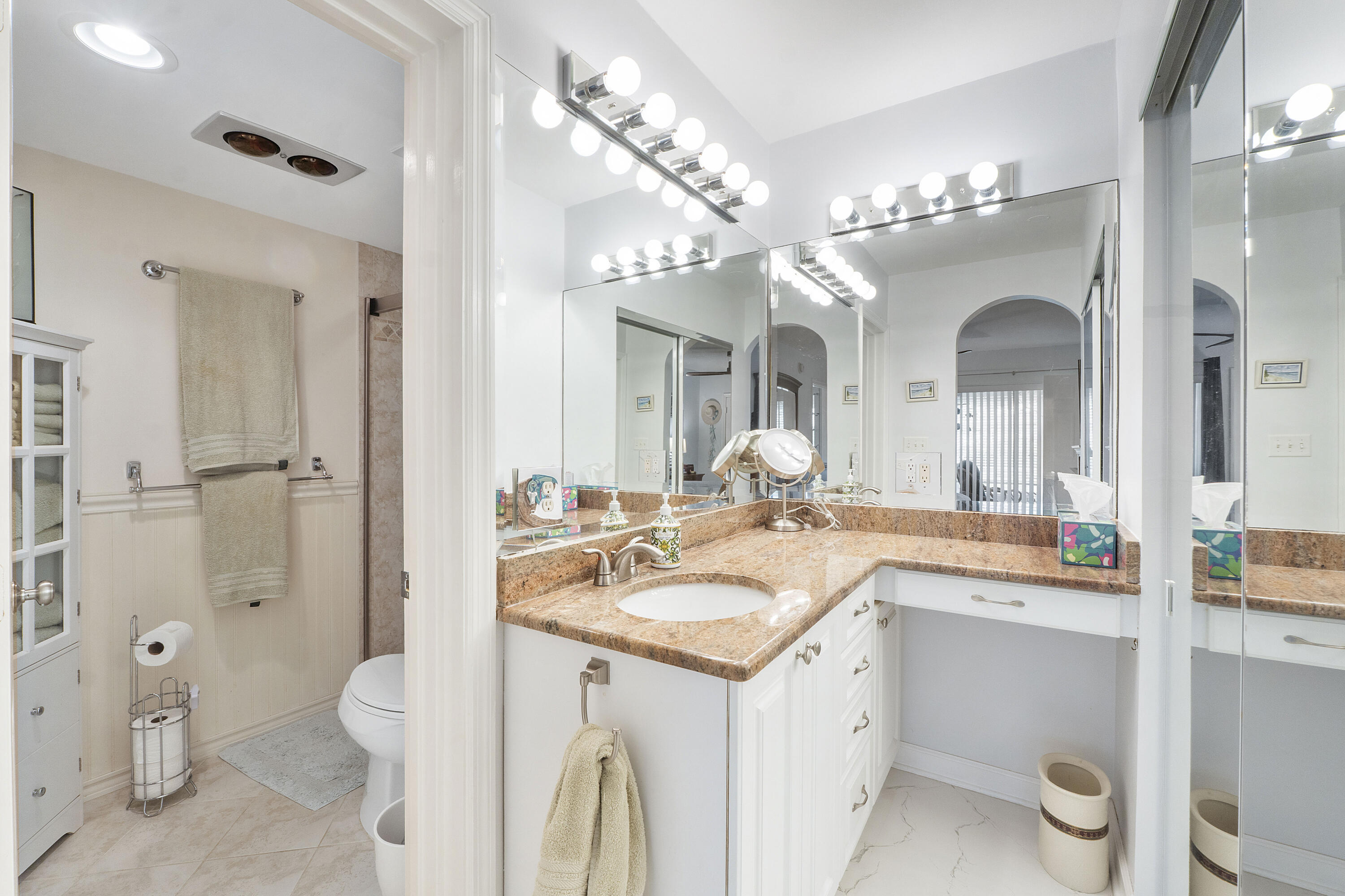 QUEENS COVE HOUSE CONDO - Residential
