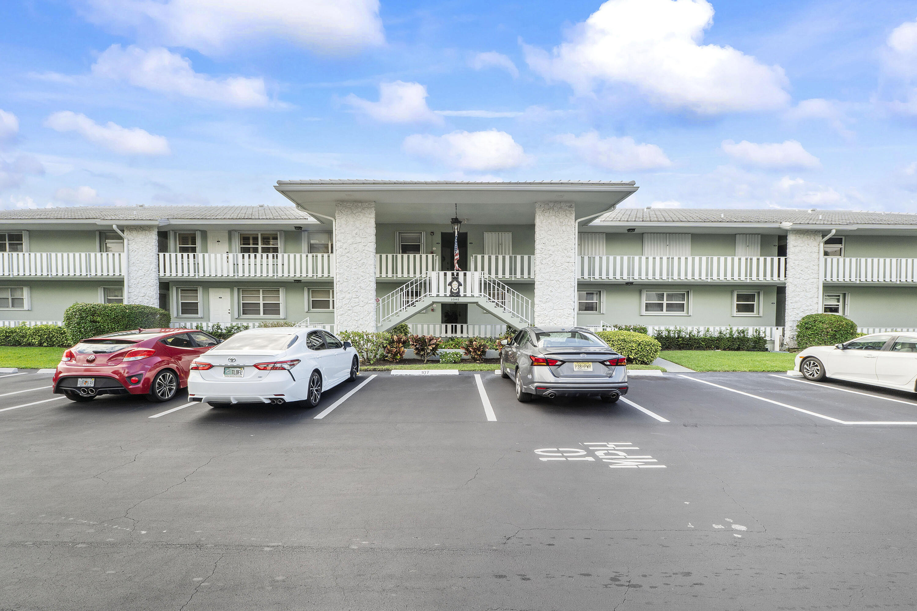 QUEENS COVE HOUSE CONDO - Residential