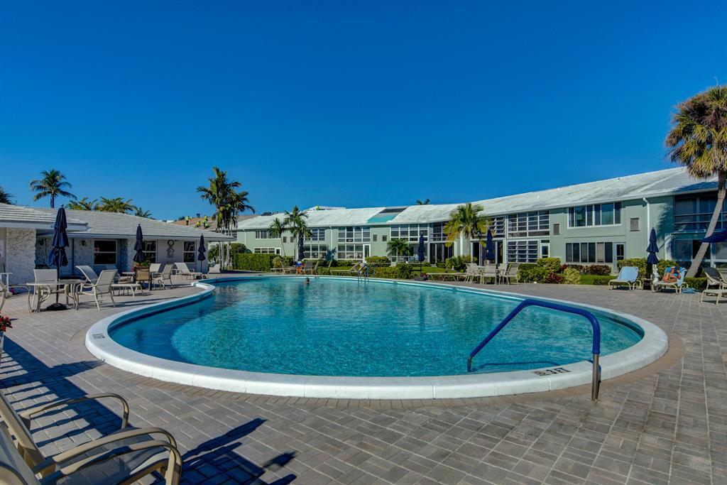 QUEENS COVE HOUSE CONDO - Residential