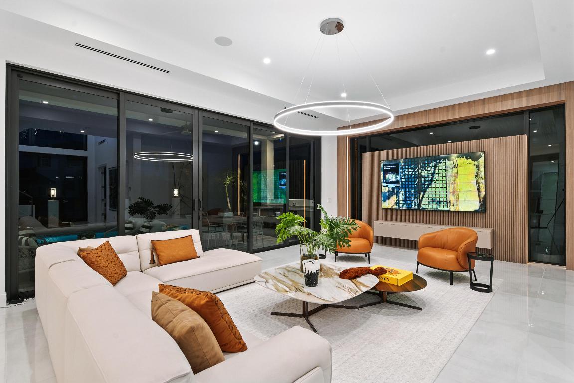 BLUE INLET - Residential