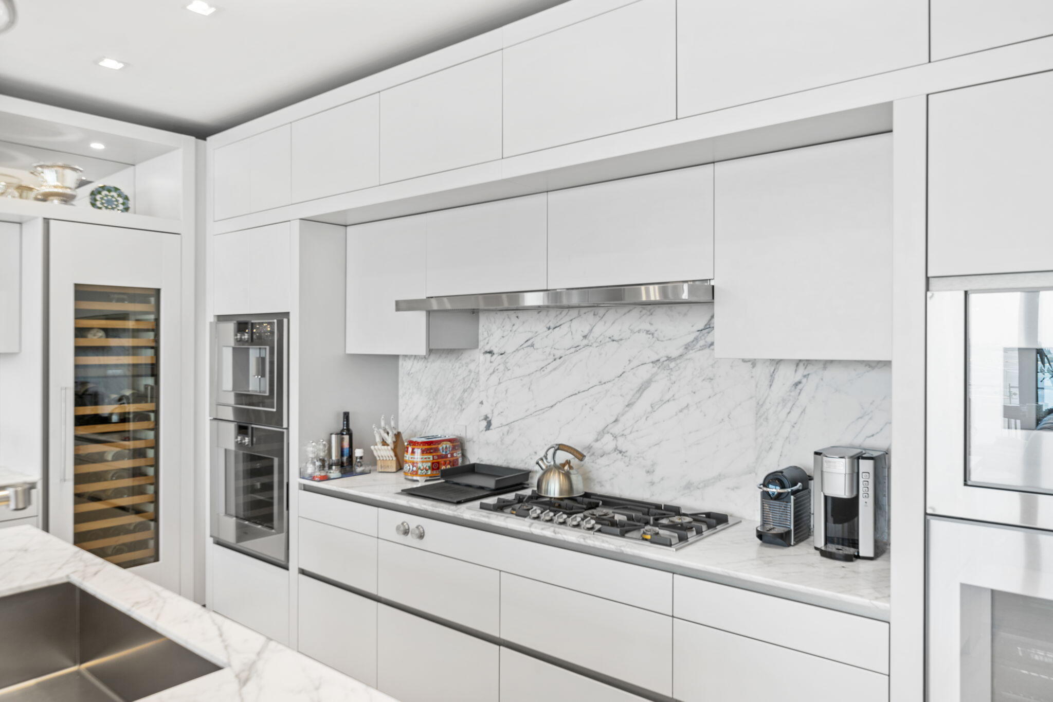 BRISTOL CONDO - Residential