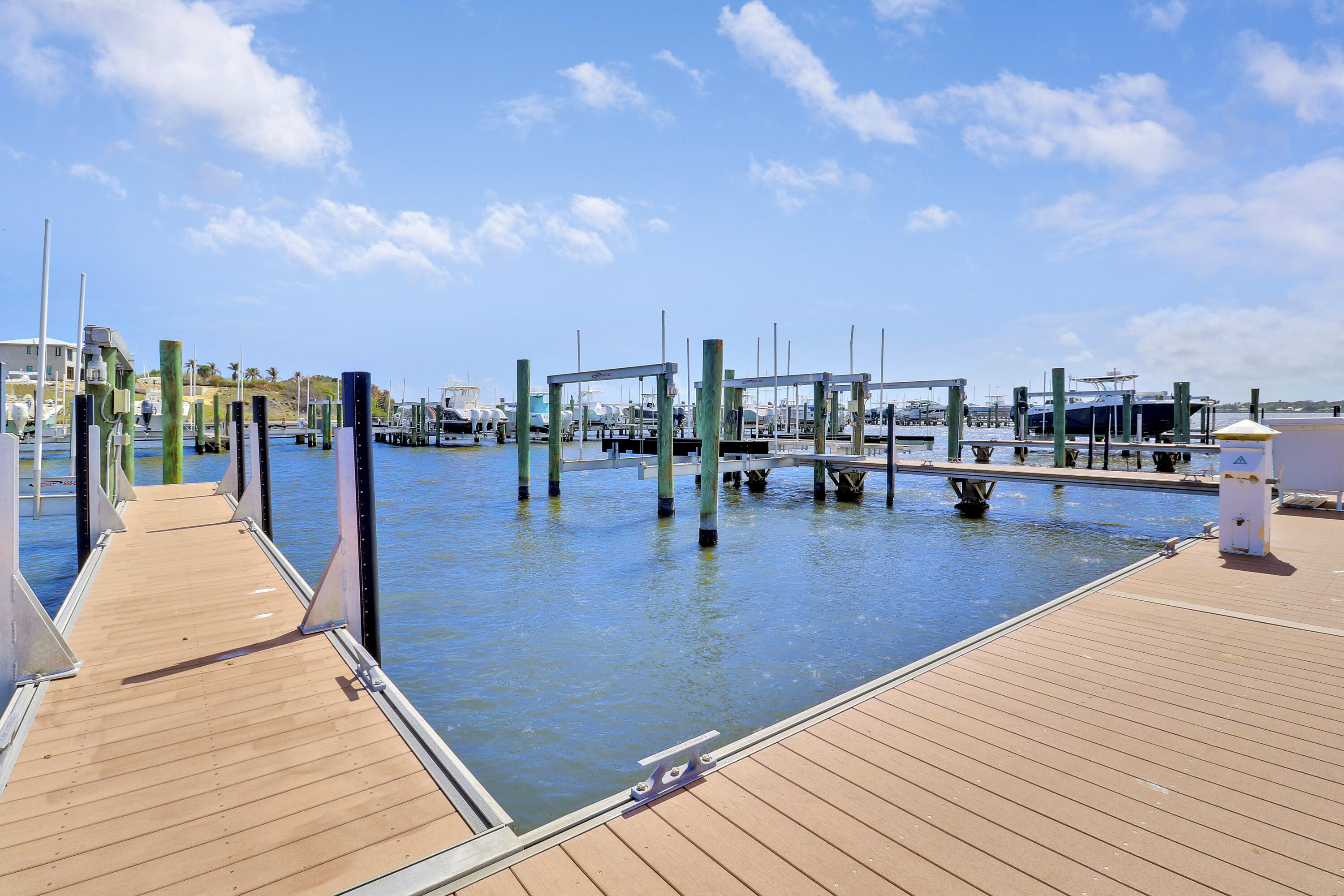 Langford Landing - Residential