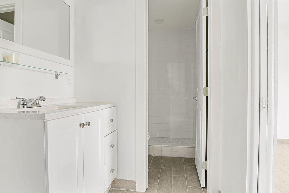 PALM BEACH SHORES - Residential Income