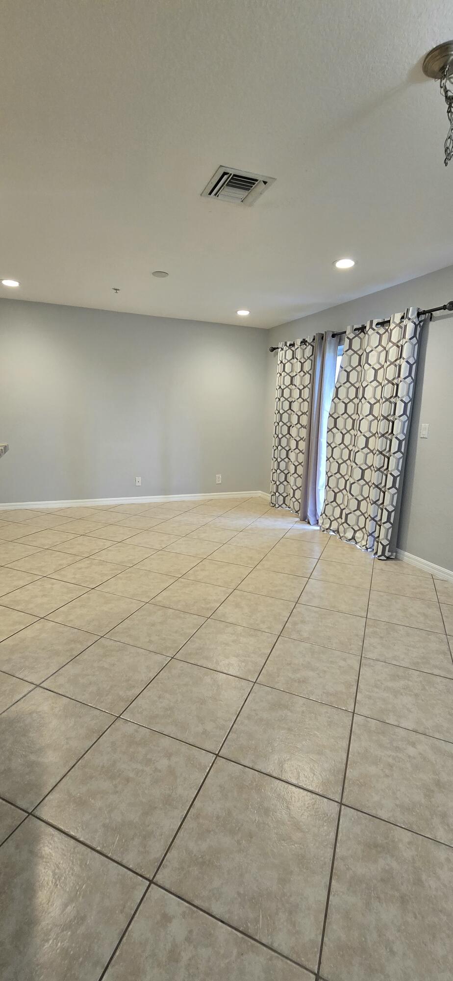 MARTINS CROSSING - Residential Lease