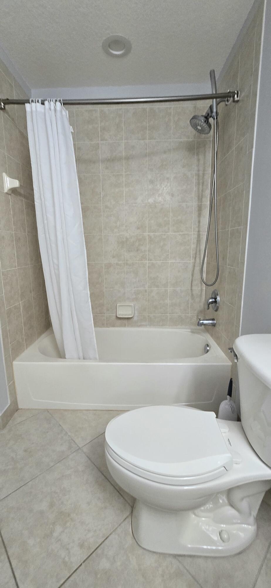 MARTINS CROSSING - Residential Lease