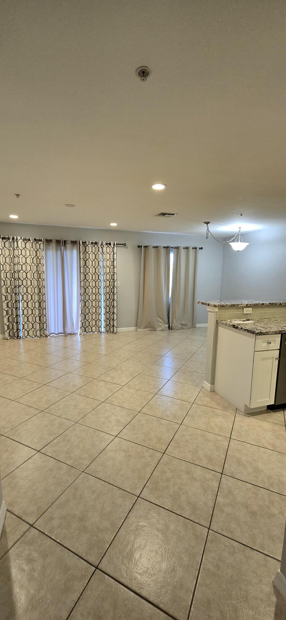MARTINS CROSSING - Residential Lease