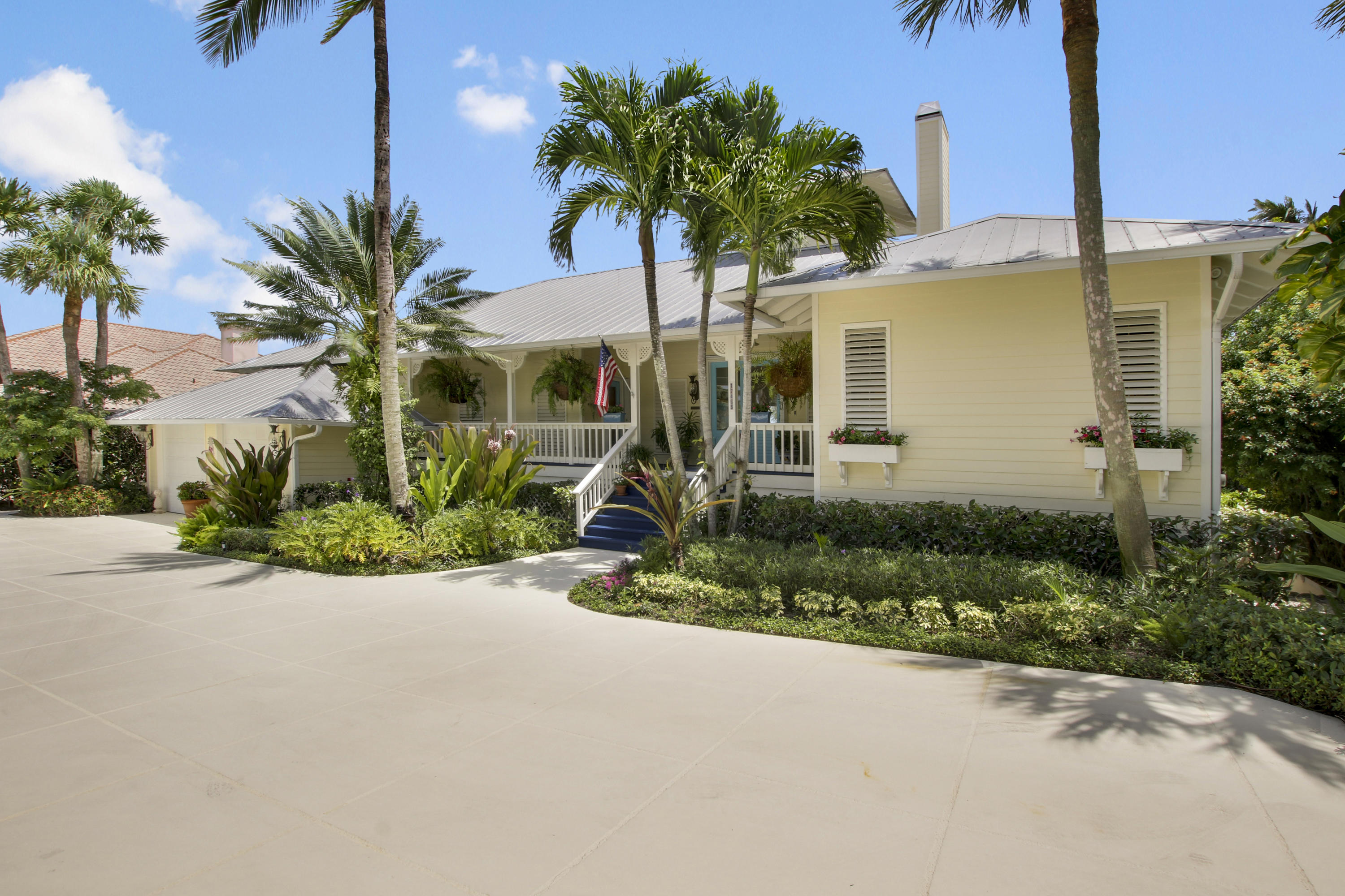 INDIAN HILLS - Residential