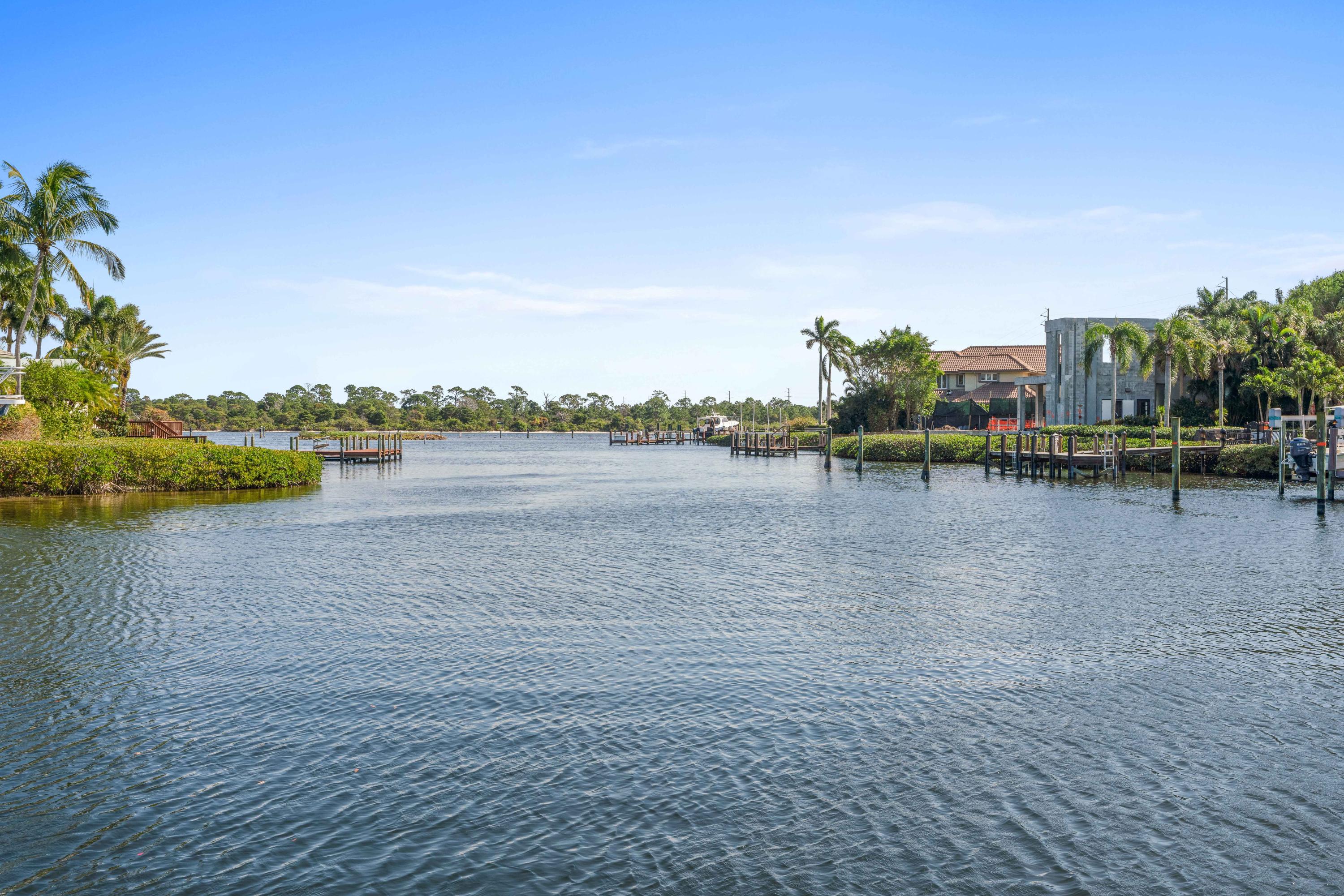 ADMIRALS COVE - Residential