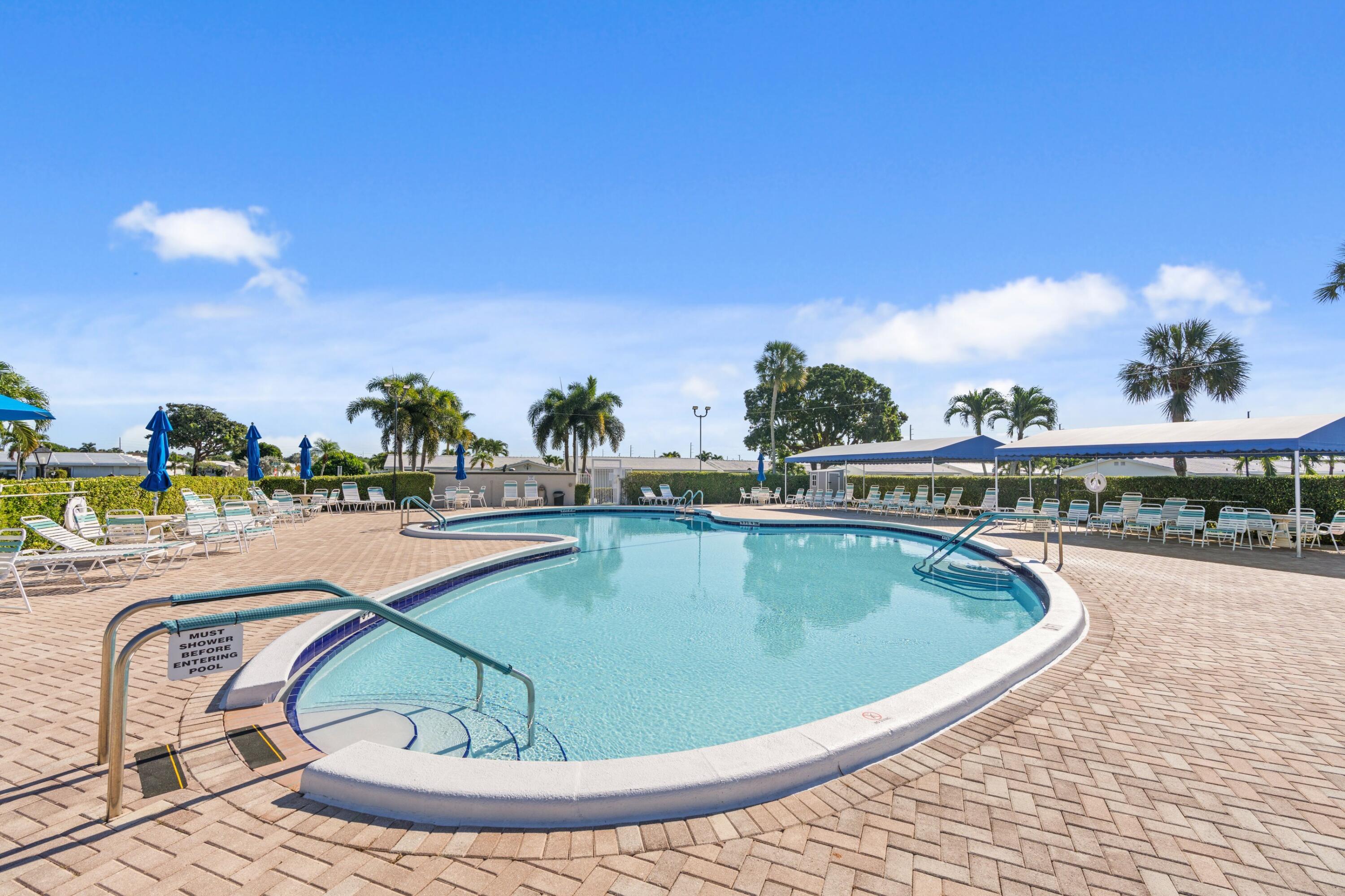 PALM BEACH LEISUREVILLE SEC 10 - Residential
