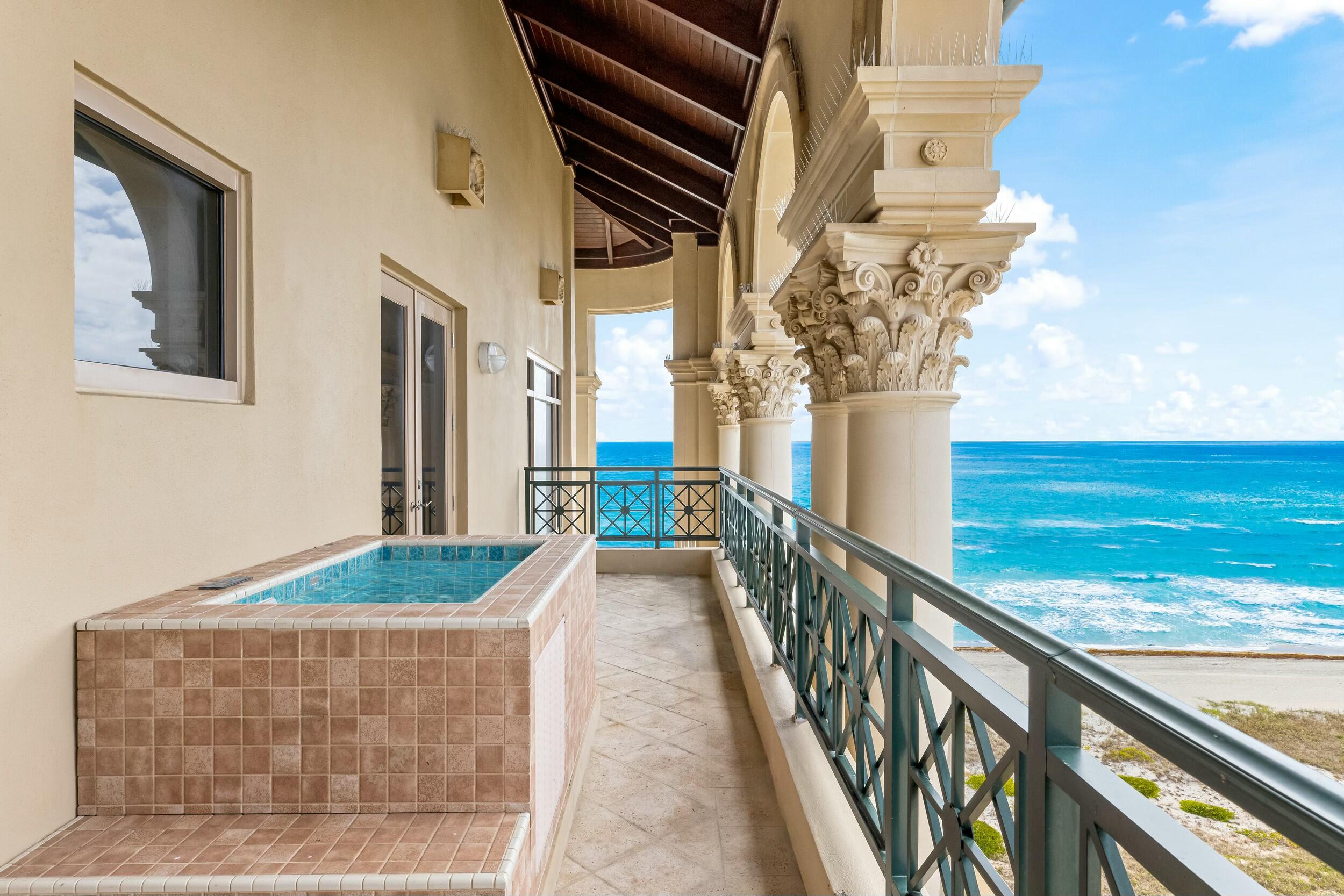 Luxuria - Residential