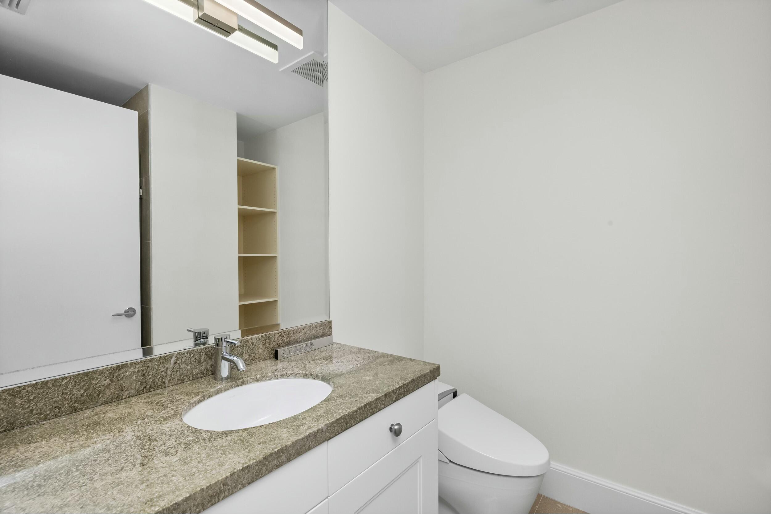 Luxuria - Residential