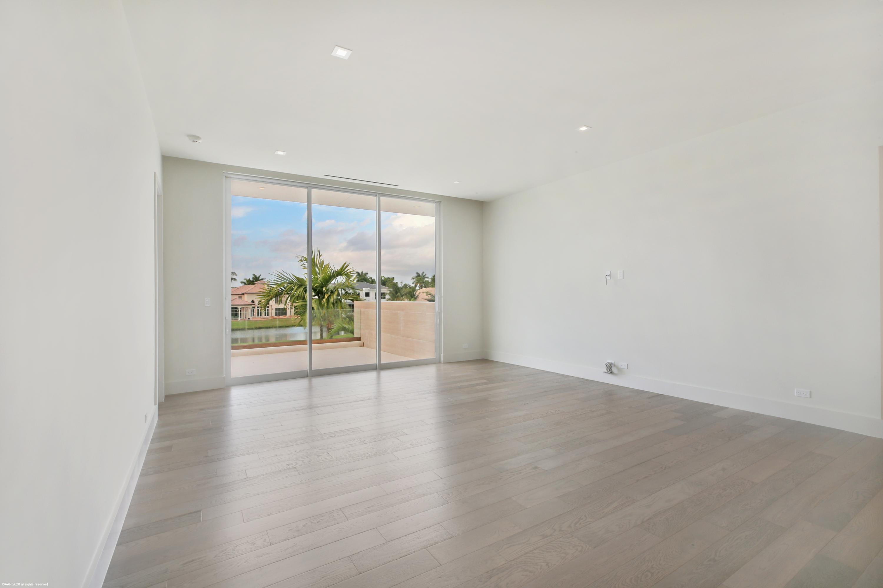 ST ANDREWS COUNTRY CLUB - Residential