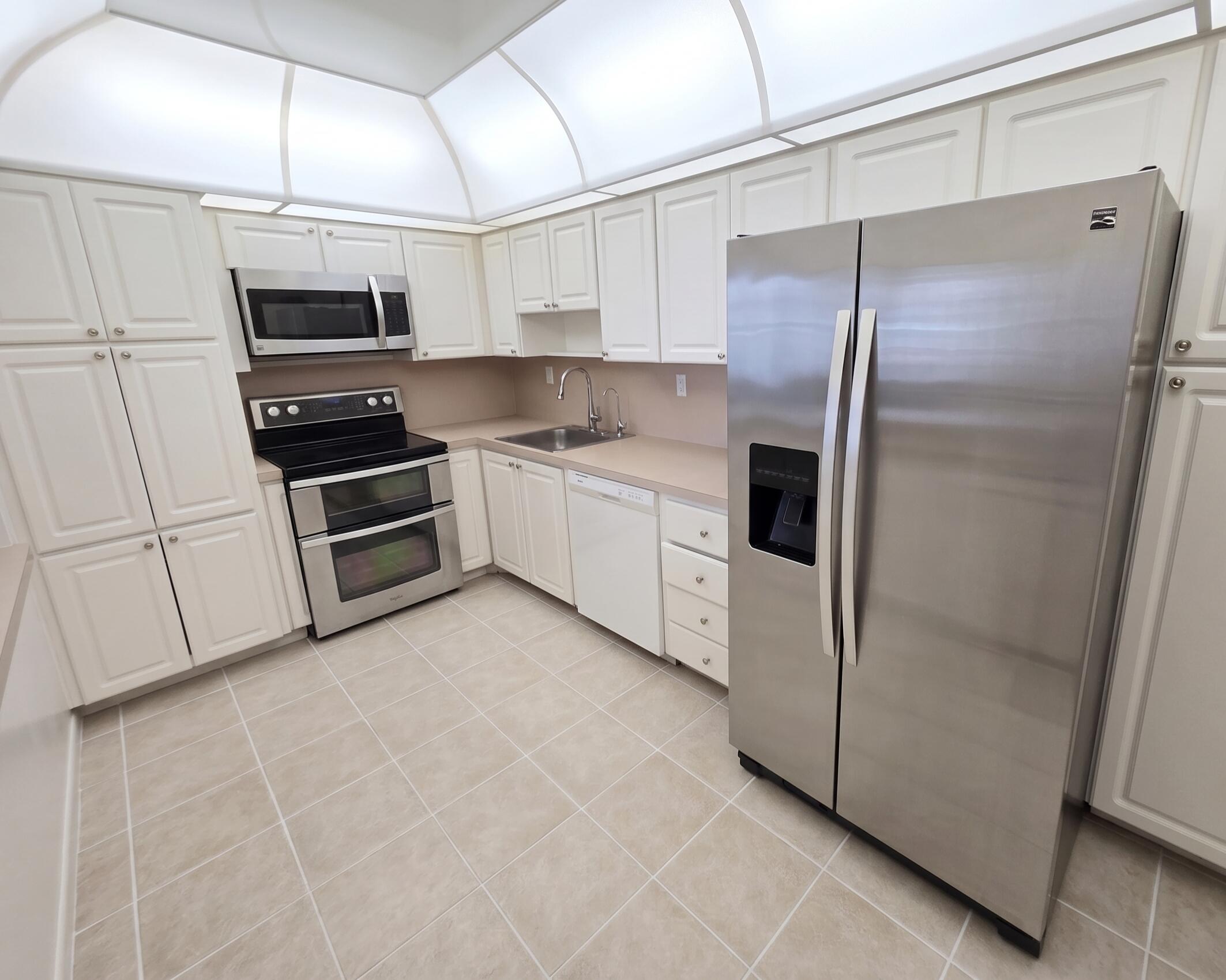 OCEANVIEW BUILDING A CONDO - Residential