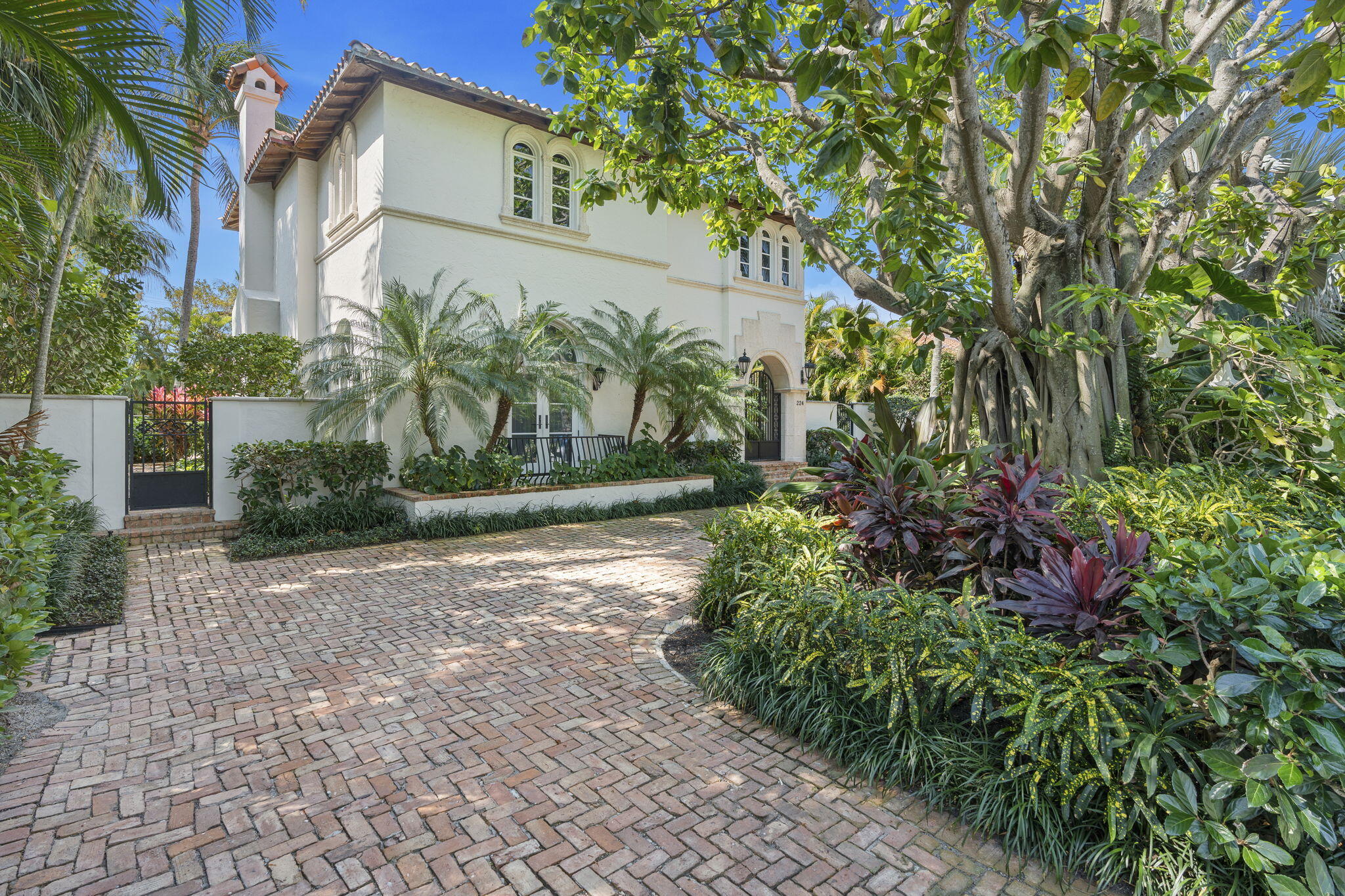 PRIMAVERA ESTATES (MIDDLE SEC) - Residential