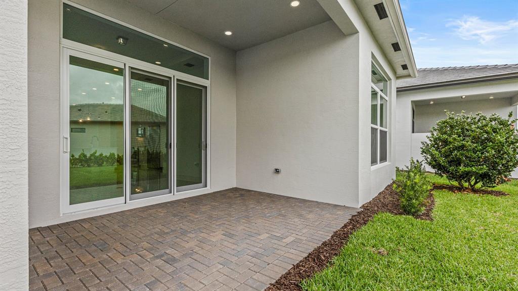 CRESSWIND PALM BEACH - Residential Lease