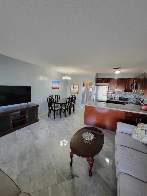 ROLEN LAKE GARDENS - Residential