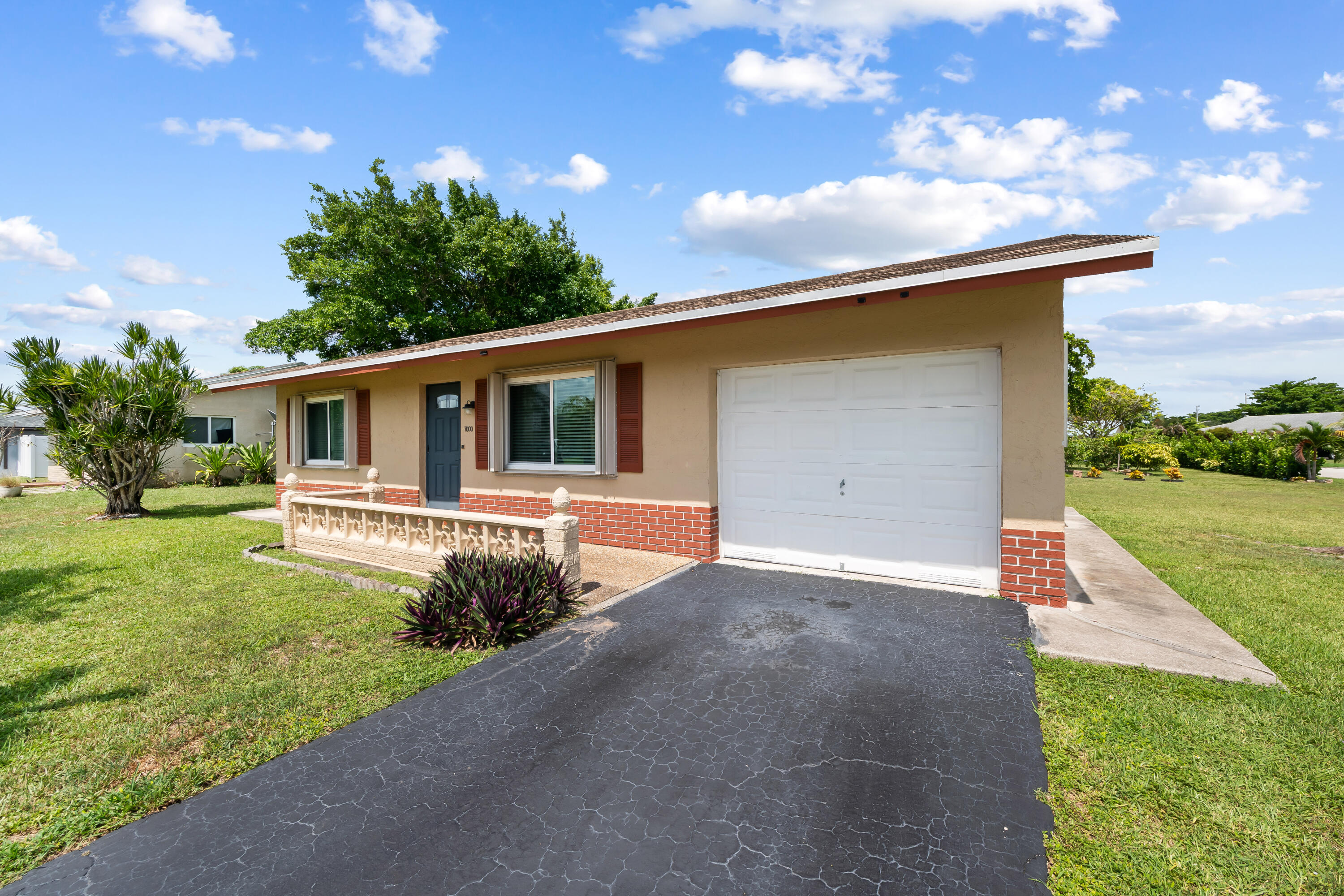 WESTWOOD COMMUNITY 4 - Residential
