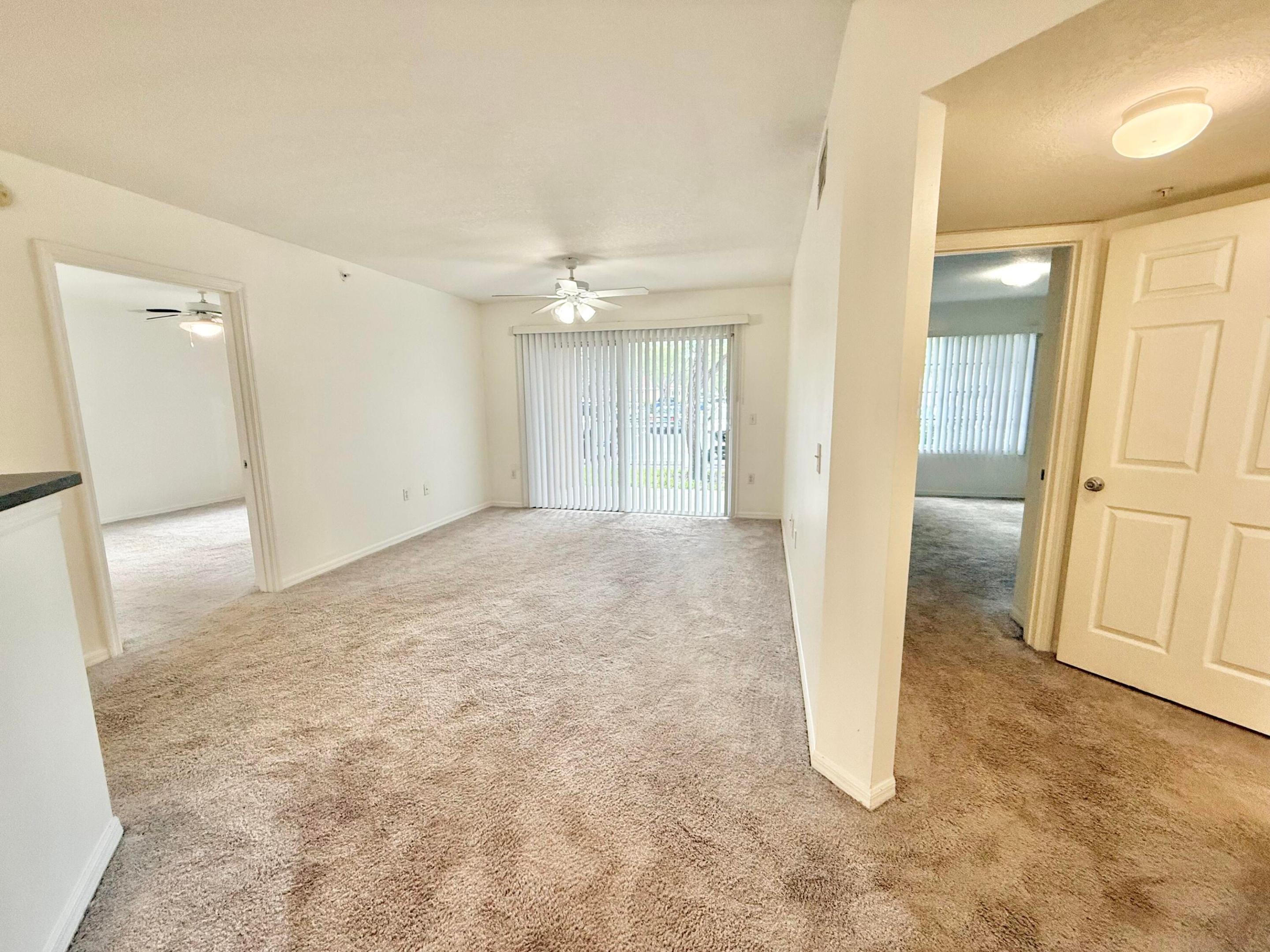 EMERALD ISLE AT LAGUNA LAKES CONDO - Residential