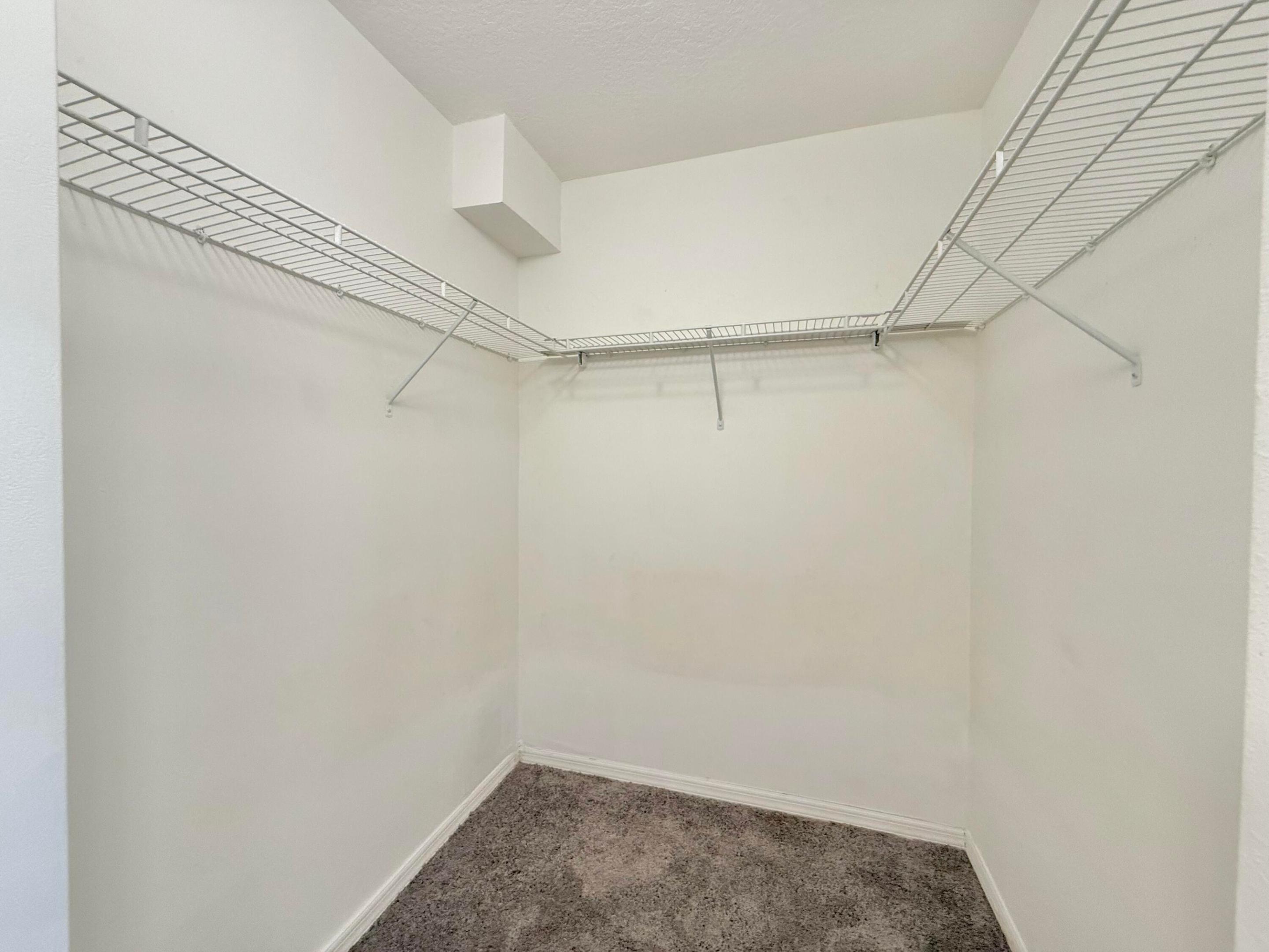 EMERALD ISLE AT LAGUNA LAKES CONDO - Residential
