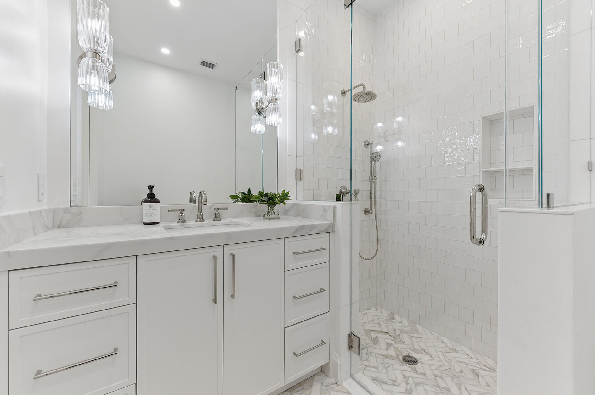 LAKE SHORES LANTANA - Residential