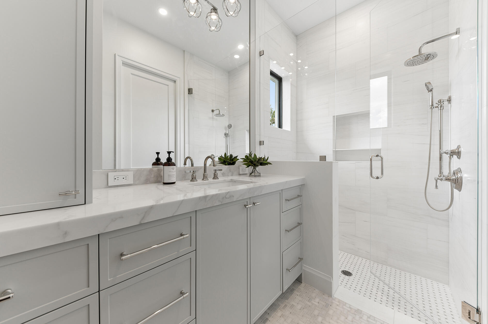 LAKE SHORES LANTANA - Residential