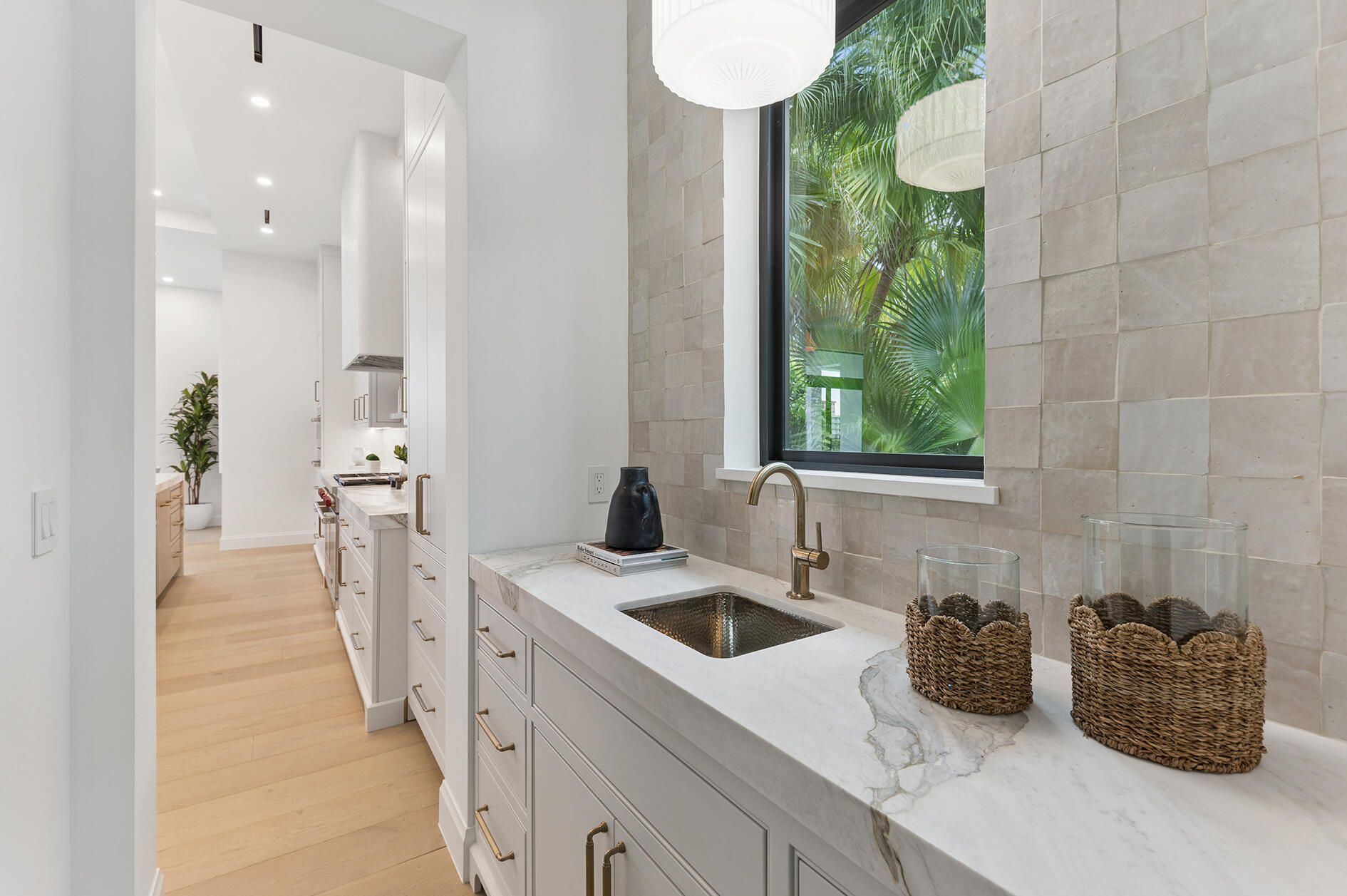 LAKE SHORES LANTANA - Residential