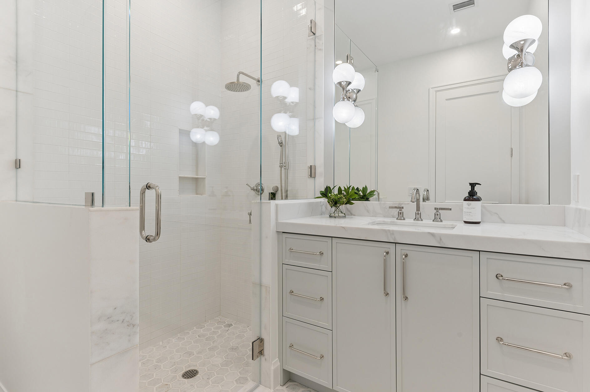 LAKE SHORES LANTANA - Residential