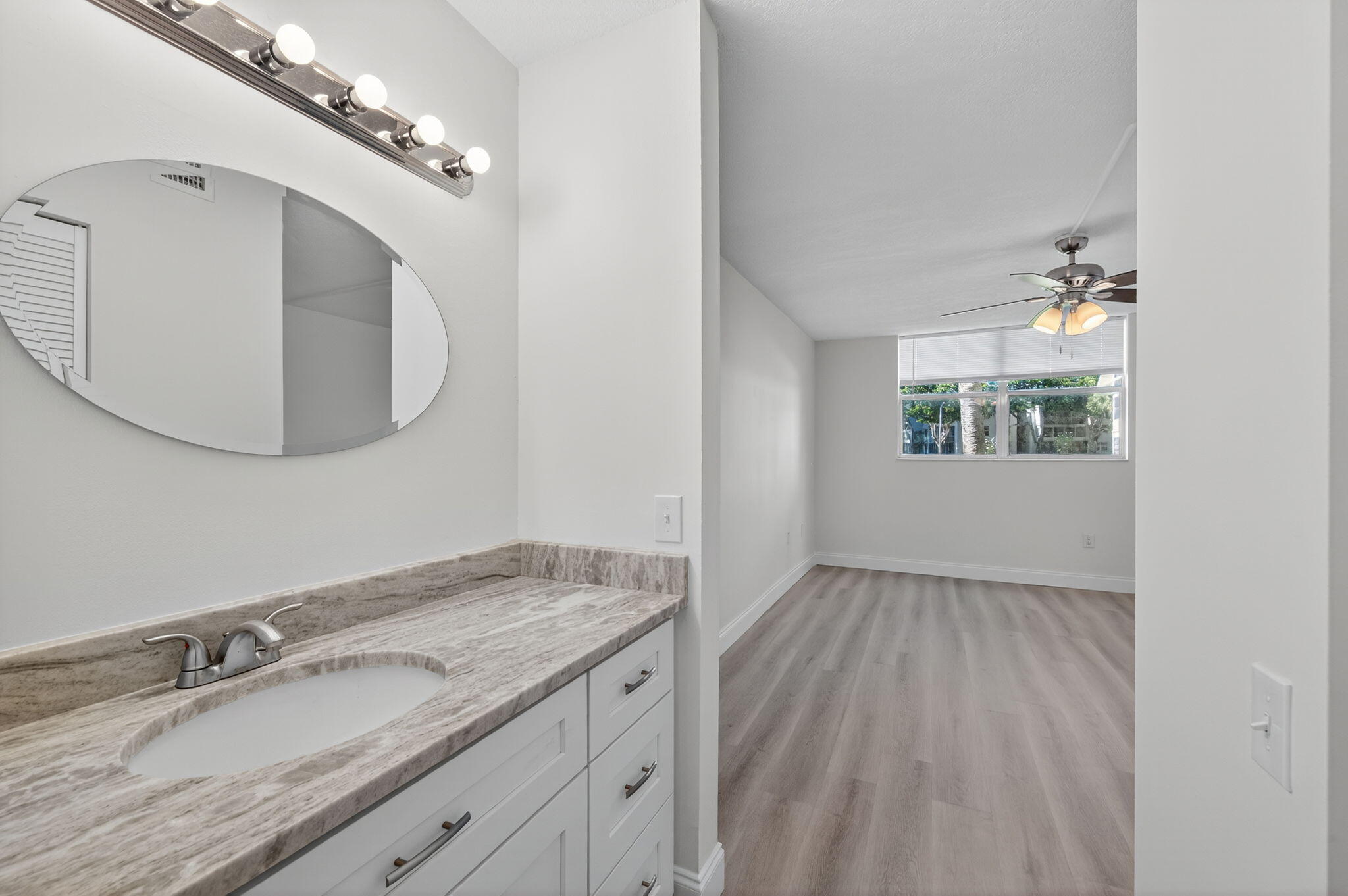 LIME BAY CONDOMINIUM 4 - Residential