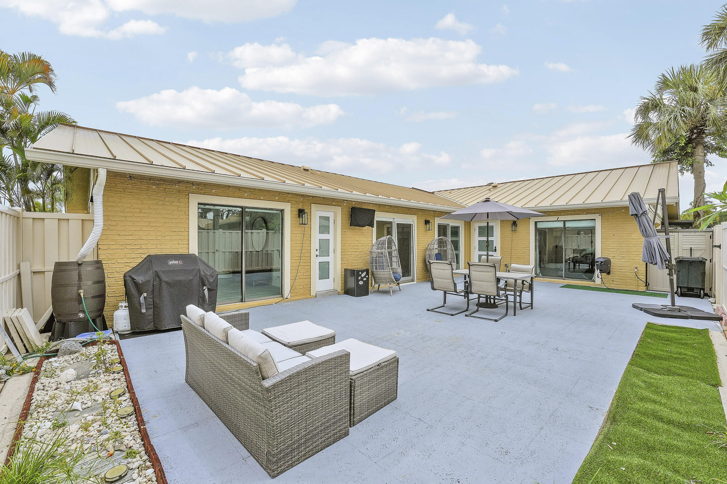 WESTWOOD GARDENS 1 - Residential Lease
