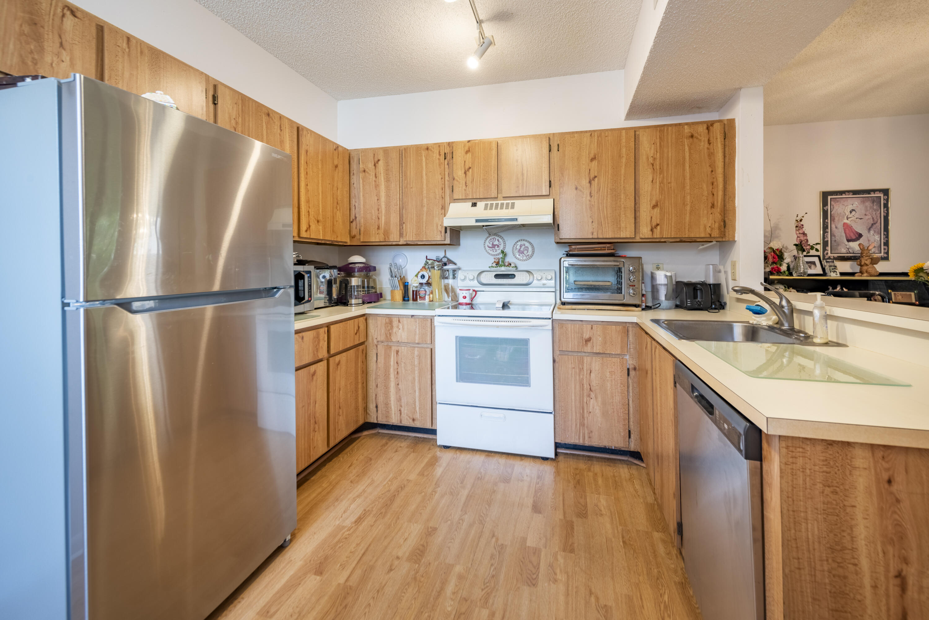 PIERPOINTE FIVE CONDO I - Residential